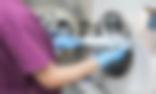 上海美冠塔中老年口腔（人民广场分院）真实实例