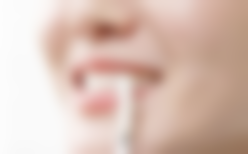 镶了烤瓷牙去专精眼科口腔联合医院做核磁共振适合吗？