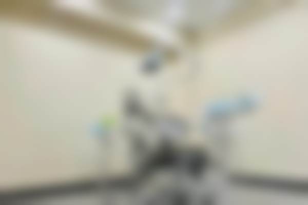 青岛雅康口腔门诊部医生名单