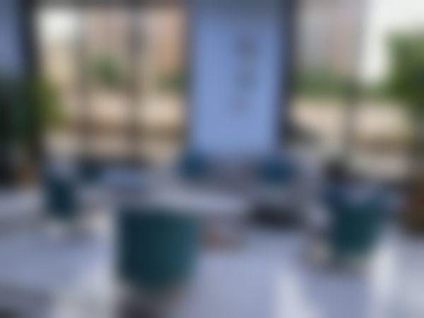 湘潭岳塘七颗牙口腔22000元全瓷冠修复，媲美真牙美观耐用，生物相容性好且不影响核磁检查 