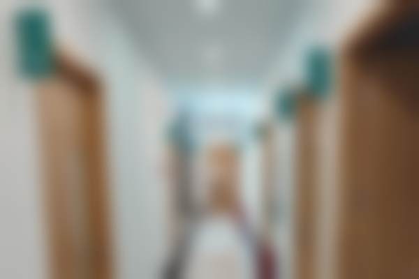 湘潭岳塘七颗牙口腔22000元钴铬合金烤瓷冠，生物相容性好、坚固耐用，美观与实用兼具！ 