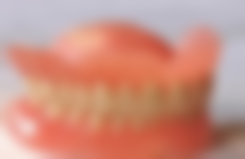 拔牙后口水有血吞下去会刺激胃吗