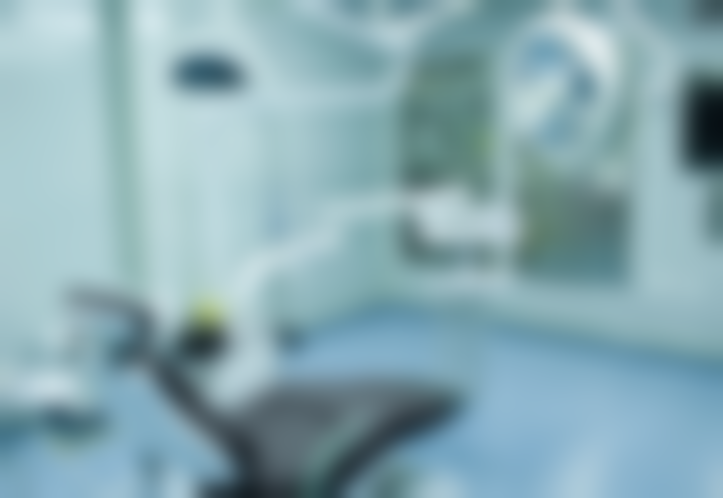 自贡华医口腔医院周巧玉牙齿美白收费贵吗