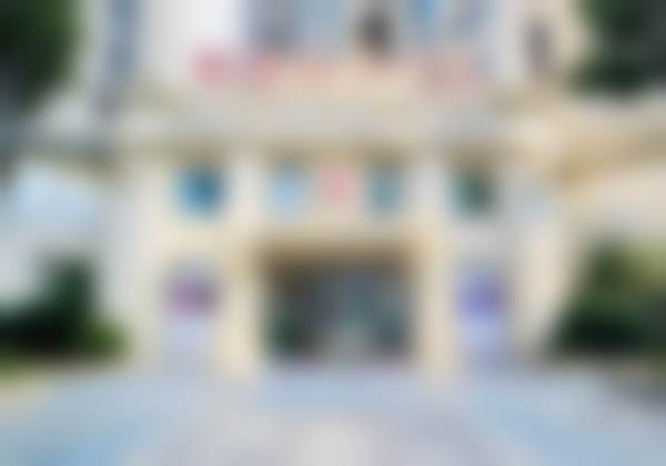 上海斑马线口腔门诊部医生名单：专精团队守护你的口腔健康